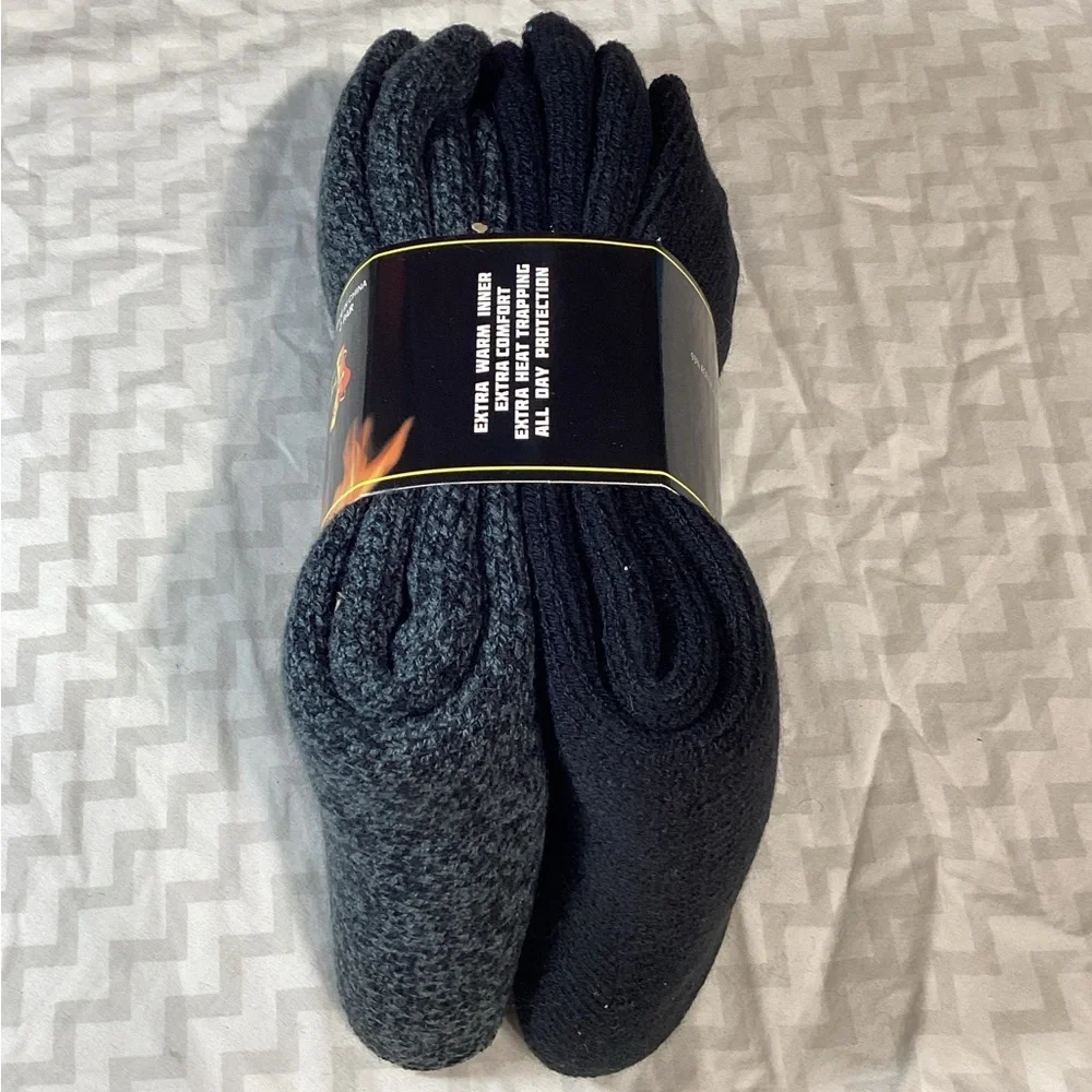 Hot Feet fits men’s